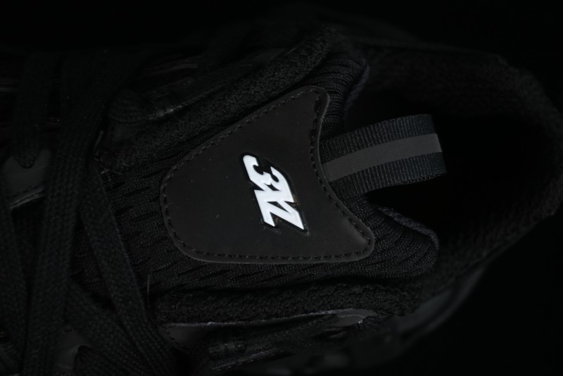 Balenciaga Phantom Sneaker - W3XL11000