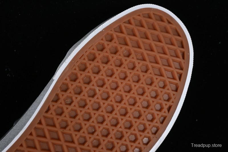 Vans Old Skool Classic Retro Low-Top Canvas Sneakers with Leopard Print and Slip-Resistant Sole - VN000CR5CJK