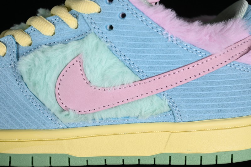 Nike SB Dunk Low Verdy x Nike Visty Collaboration Sneakers - FN6040-400