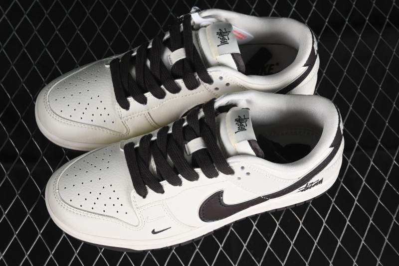 Stussy x Nike SB Dunk Low Anniversary Customized Casual Sneakers in Off-White Black Swoosh - DQ1098-378