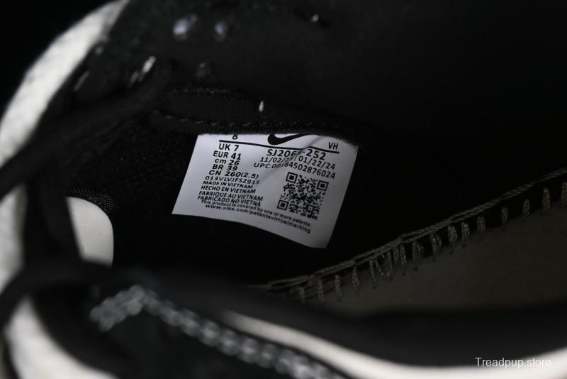 Stussy x Nike Dunk Low SB Sneakers in Beige Black Swoosh - SJ2068-252