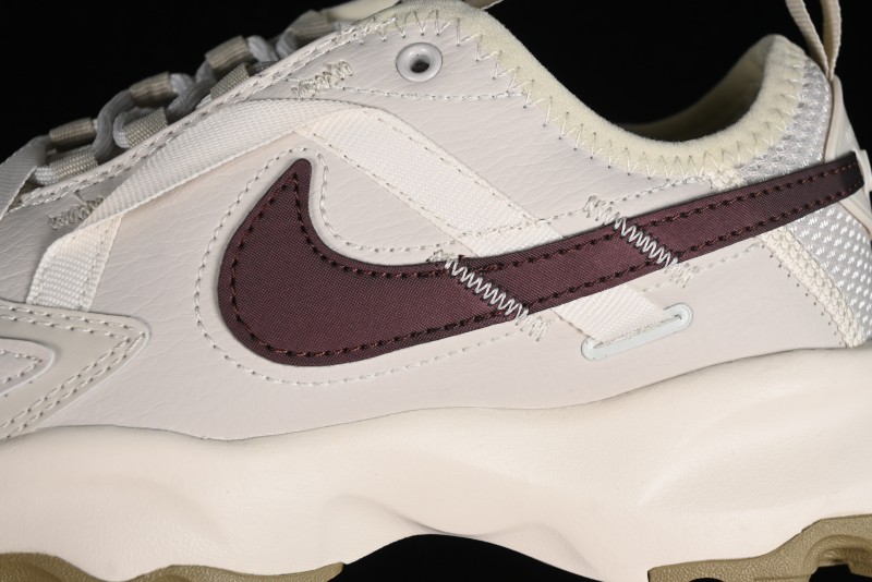 Nike TC 7900 Retro Dad Shoes with Reflective Swoosh and Cushioned Sole - DD9682-003