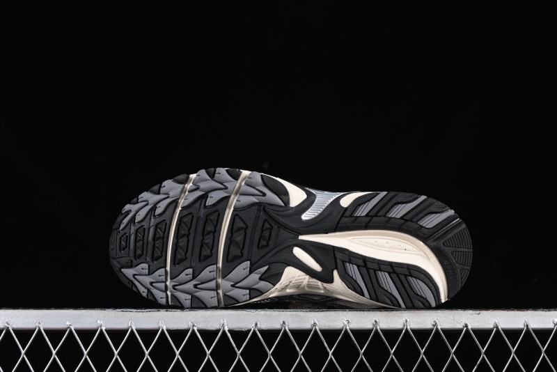Asics Gel-Kahana Tr V4 Running Shoes with FF BLAST PLUS Cushioning Technology - 1203A497-200