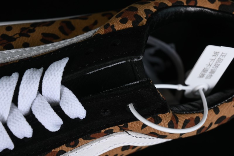 Vans Old Skool Classic Retro Low-Top Canvas Sneakers with Leopard Print and Slip-Resistant Sole - VN000CR5CJK