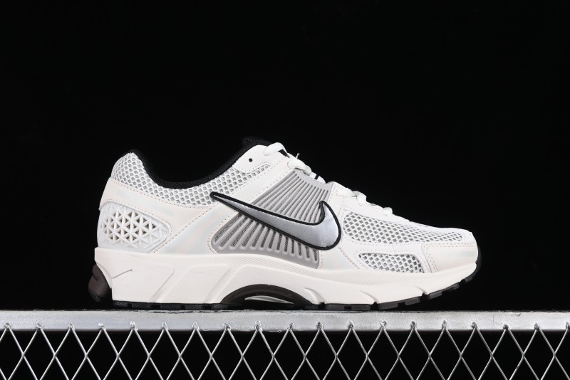 Nike Zoom Vomero 5 SP Retro Casual Running Shoes with EVA Midsole Cushion - FJ2028-001