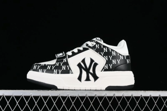 MLB Chunky Liner New York Yankees Hook & Loop Lightweight Platform Sneakers with 6cm Height Increase - 3ASXLM13N50BKS