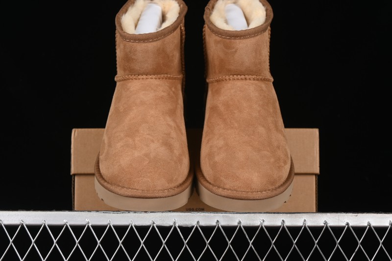 UGG Classic Ultra Mini II Short Boots with Genuine Australian Sheepskin and TREADLITE Outsole - 1016222