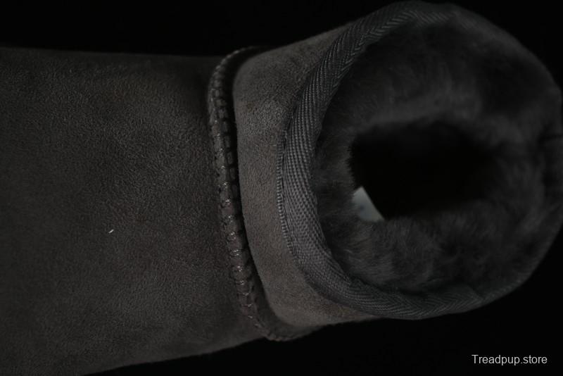 UGG Classic Ultra Mini Short Boots with Genuine Australian Shearling and TREADLITE Outsole - 1116109