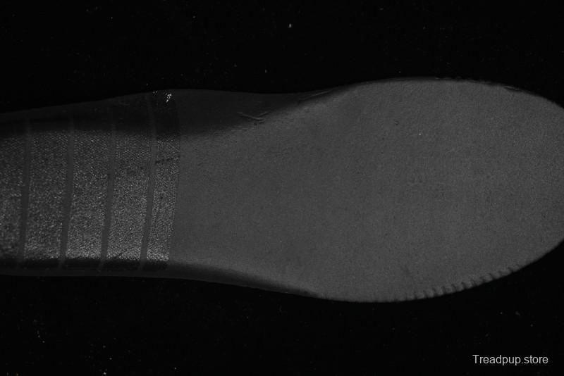 Nike Air Force 1 '07 Low UN Collaboration Casual Sneakers in Off-White with Yellow Stitch - KK3333-002