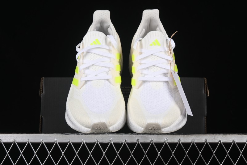 Adidas Ultraboost 5 ID8843 Casual Running Shoes with Boost Cushioning - ID8843