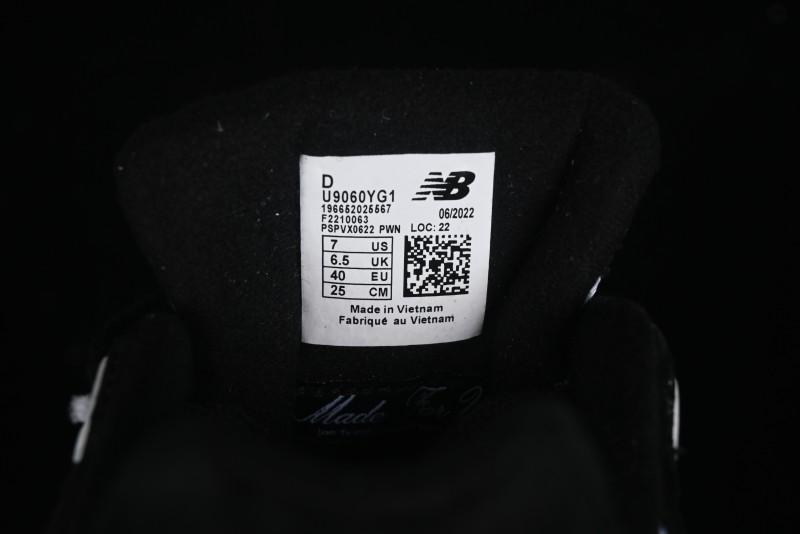 New Balance 9060 Retro Casual Running Shoes with ABZORB Cushioning Technology - U9060YG1