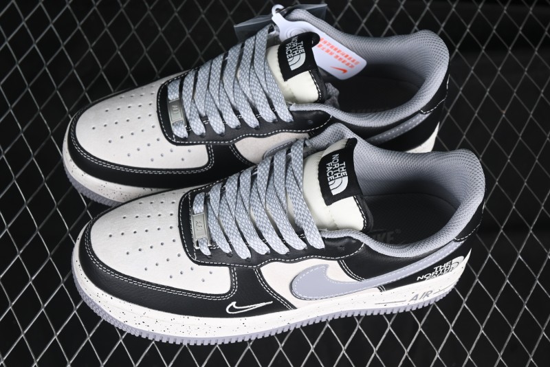 Nike Air Force 1 '07 Low The North Face Collaboration Black Grey Double Swoosh Casual Sneakers - DM6688-020