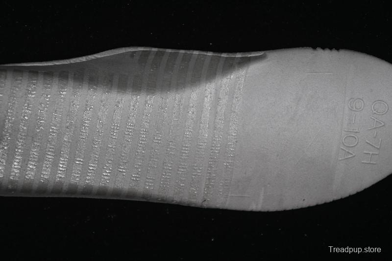 Nike Air Force 1 '07 Low Casual Sneakers with Full-Length Air Cushion - IB6388-001