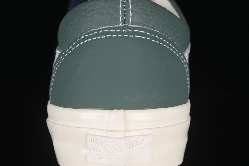 Vans Old Skool 36 Low-Top Retro Skate Shoes - VN000D57FRS