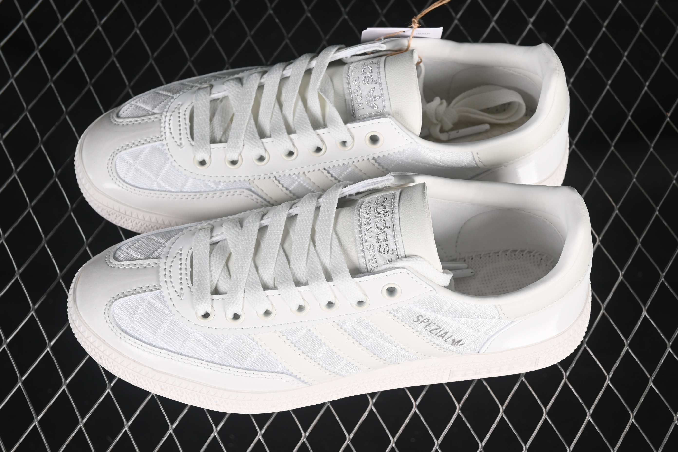 Adidas Handball Spezial Retro Casual Sneakers - KJ0854