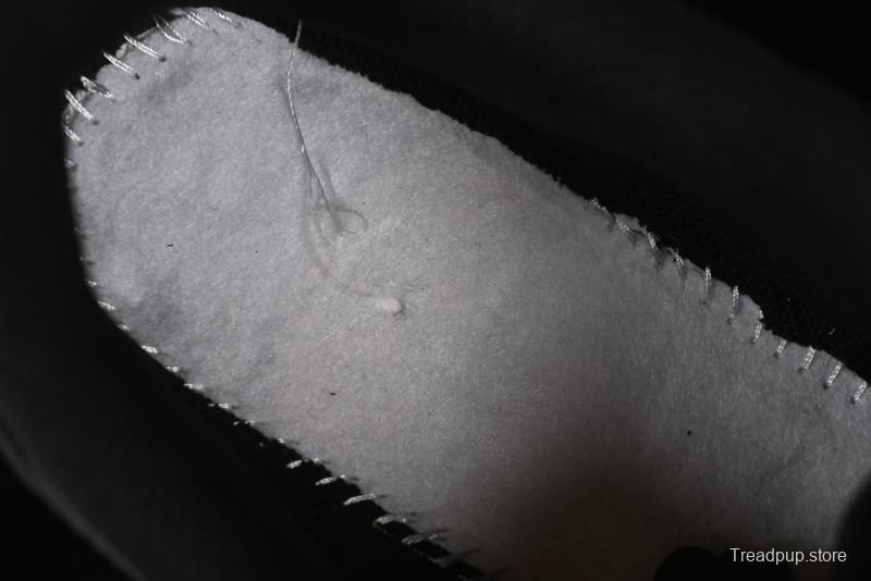 Nike Air Max 90 Retro Running Shoes with Air Cushion Technology - DH4095-001