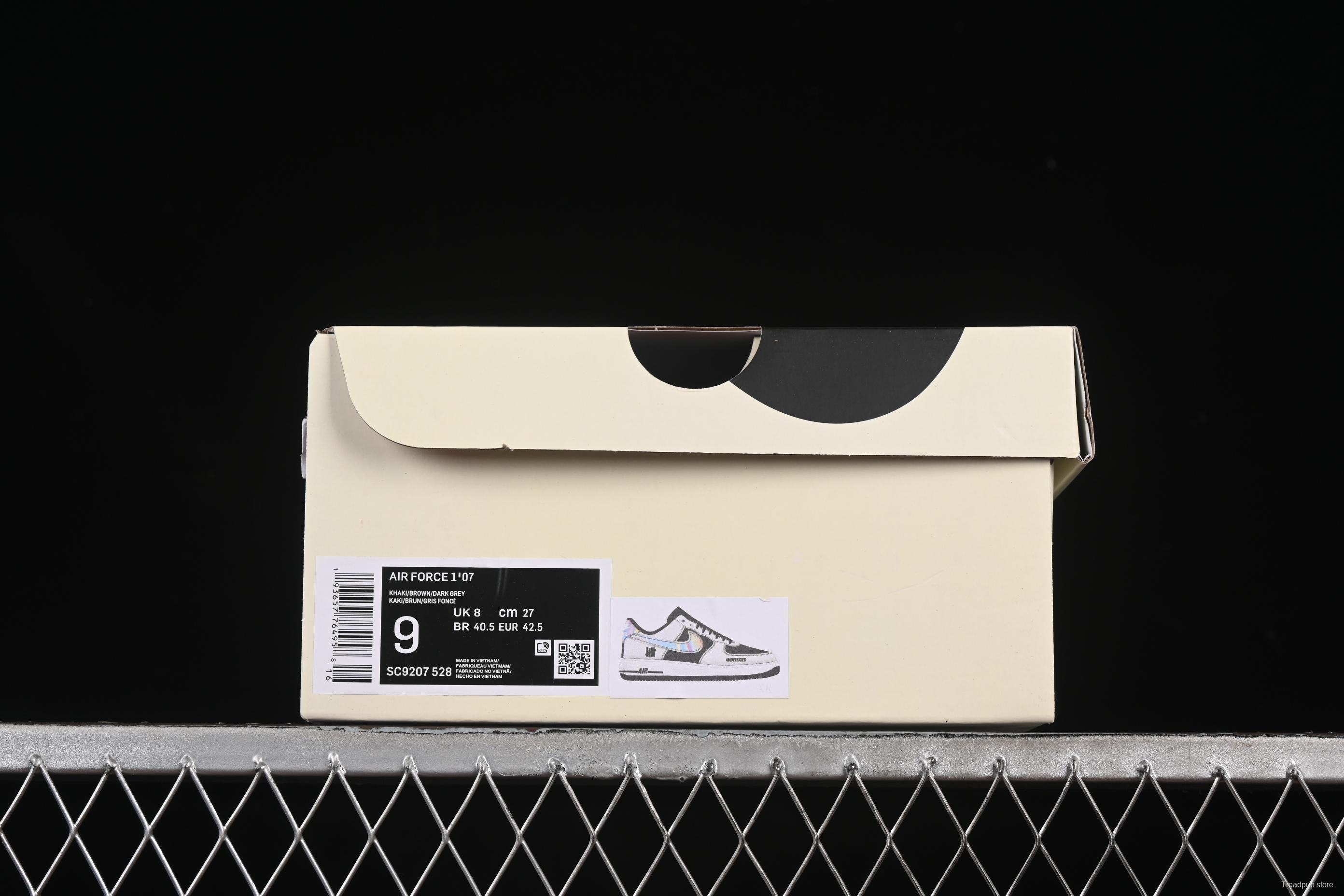 Nike Air Force 1'07 Low UN Collaboration Casual Sneakers in Black White Purple - SC9207-528