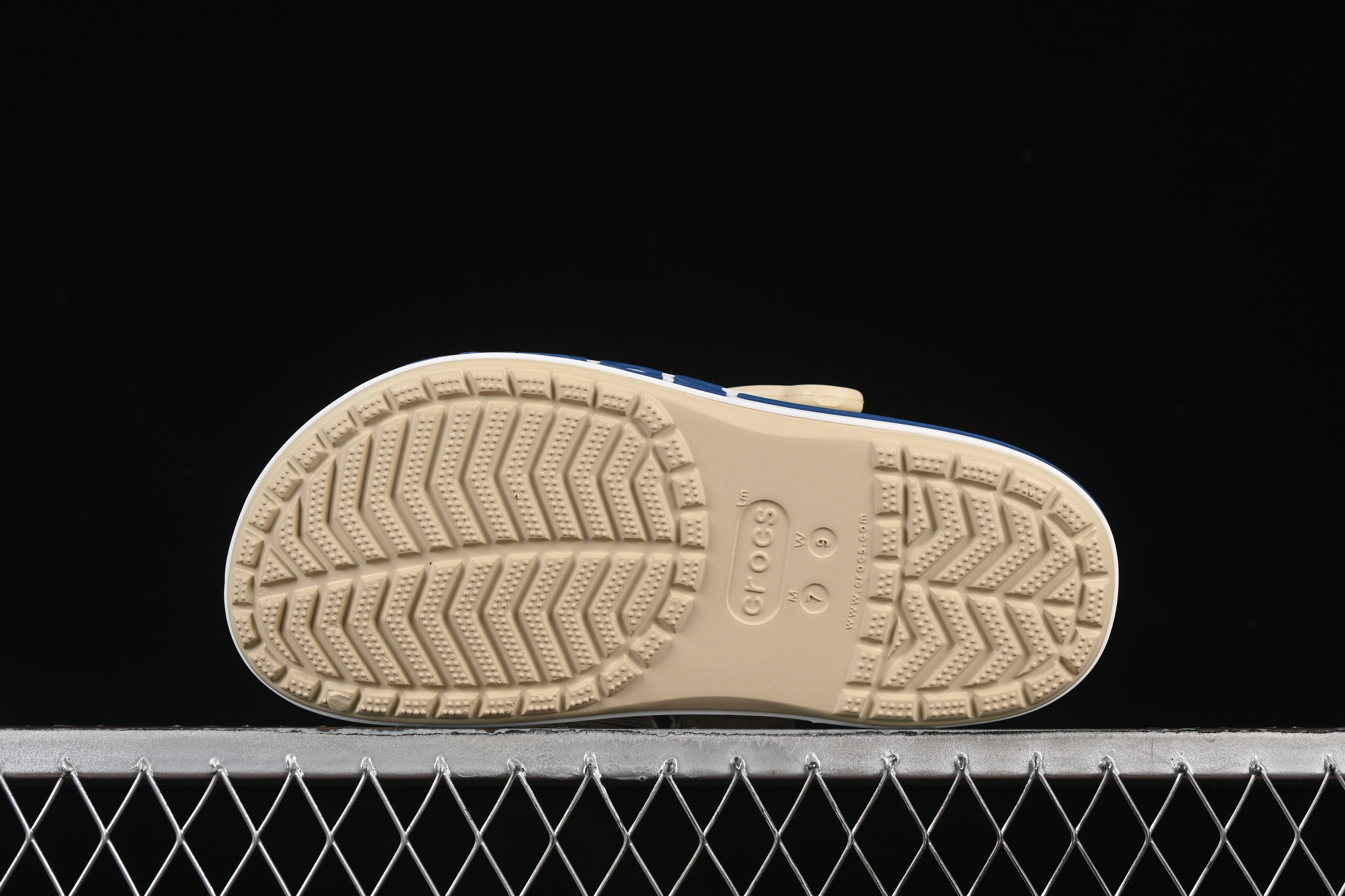 Crocs Classic Platform Clog Sandals with Ventilation Holes - B.D4