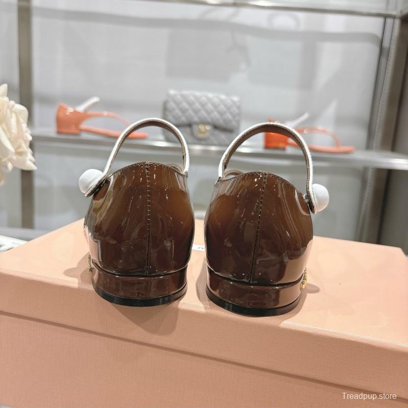 2025 Women Miu Miu Brown Leather T-Strap Flat Sandals KFY00289(F)