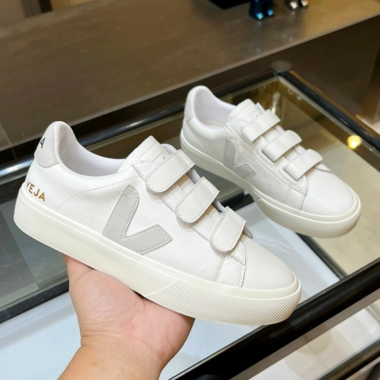 2025 Unisex VEJA White Leather Canvas Sneakers V-Logo MJ00240
