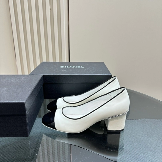2025 Women Chanel White Black Leather Block Heel Pumps
