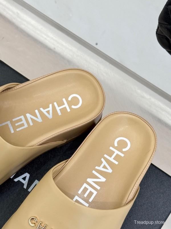 2025 Women Chanel Beige Leather Slippers