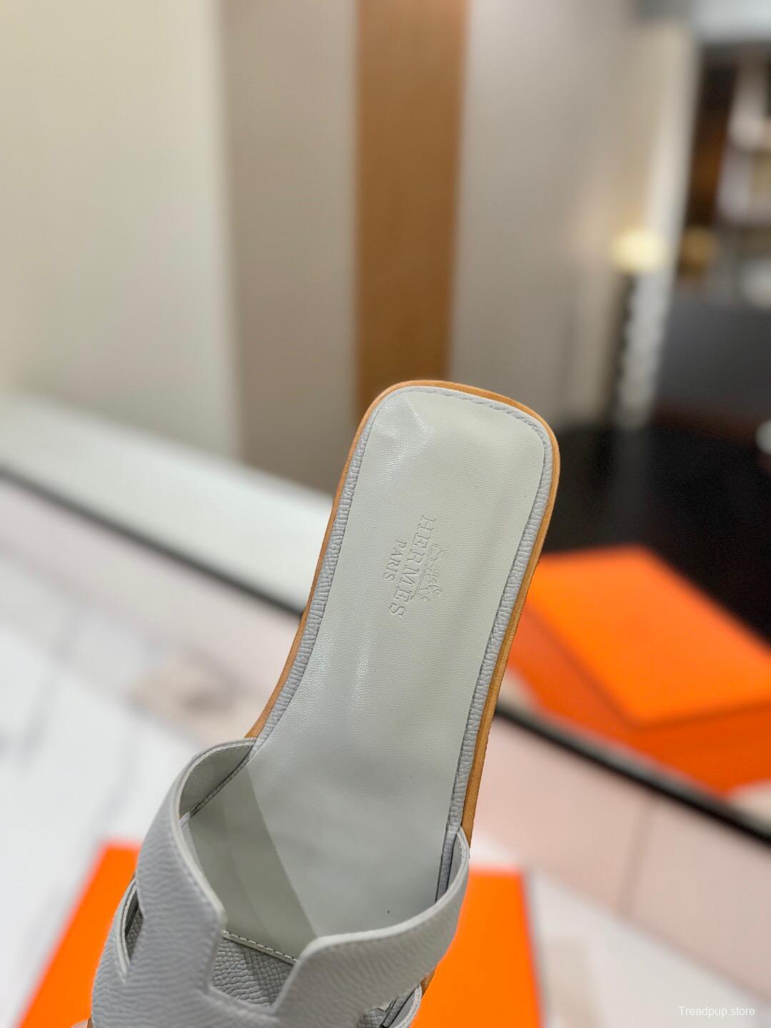 2025 Women Hermès Light Grey Leather Slippers