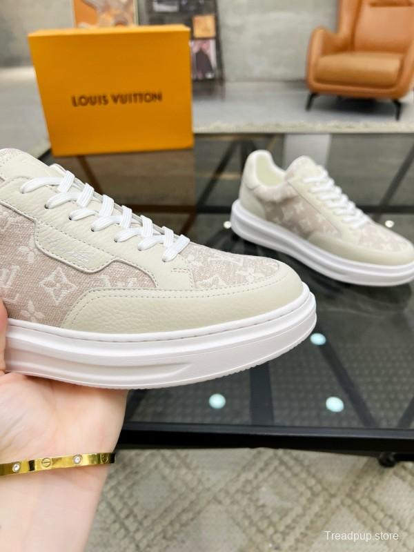 2024 Unisex Louis Vuitton Beige White Leather Mesh Sneakers MJ00400