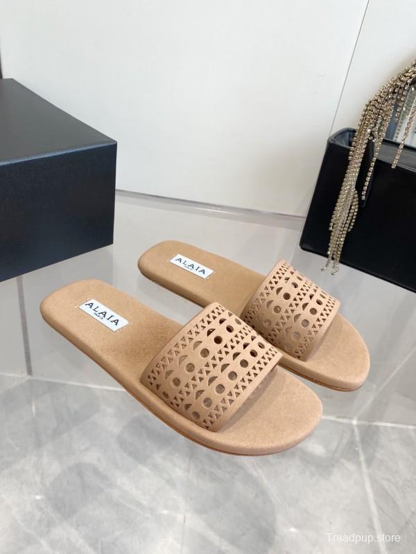 2025 ALAIA Beige Leather Slippers KFY00280