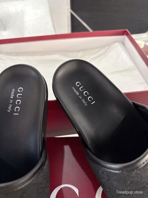 2025 Unisex Gucci Black Fabric Slippers GG Embossed AS00240