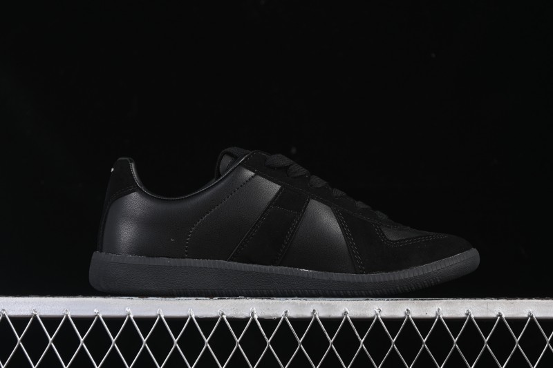 Maison Margiela Replica Calfskin Casual Sneakers - S57WS0236