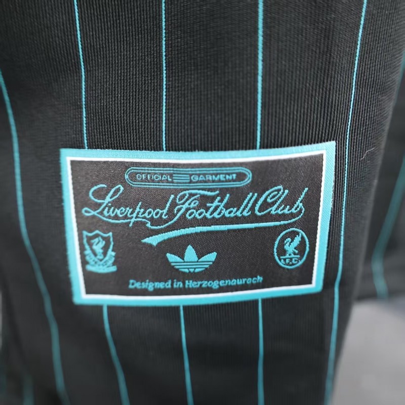 Player Version 25/26 Liverpool Black Adidas Original Casual Jersey