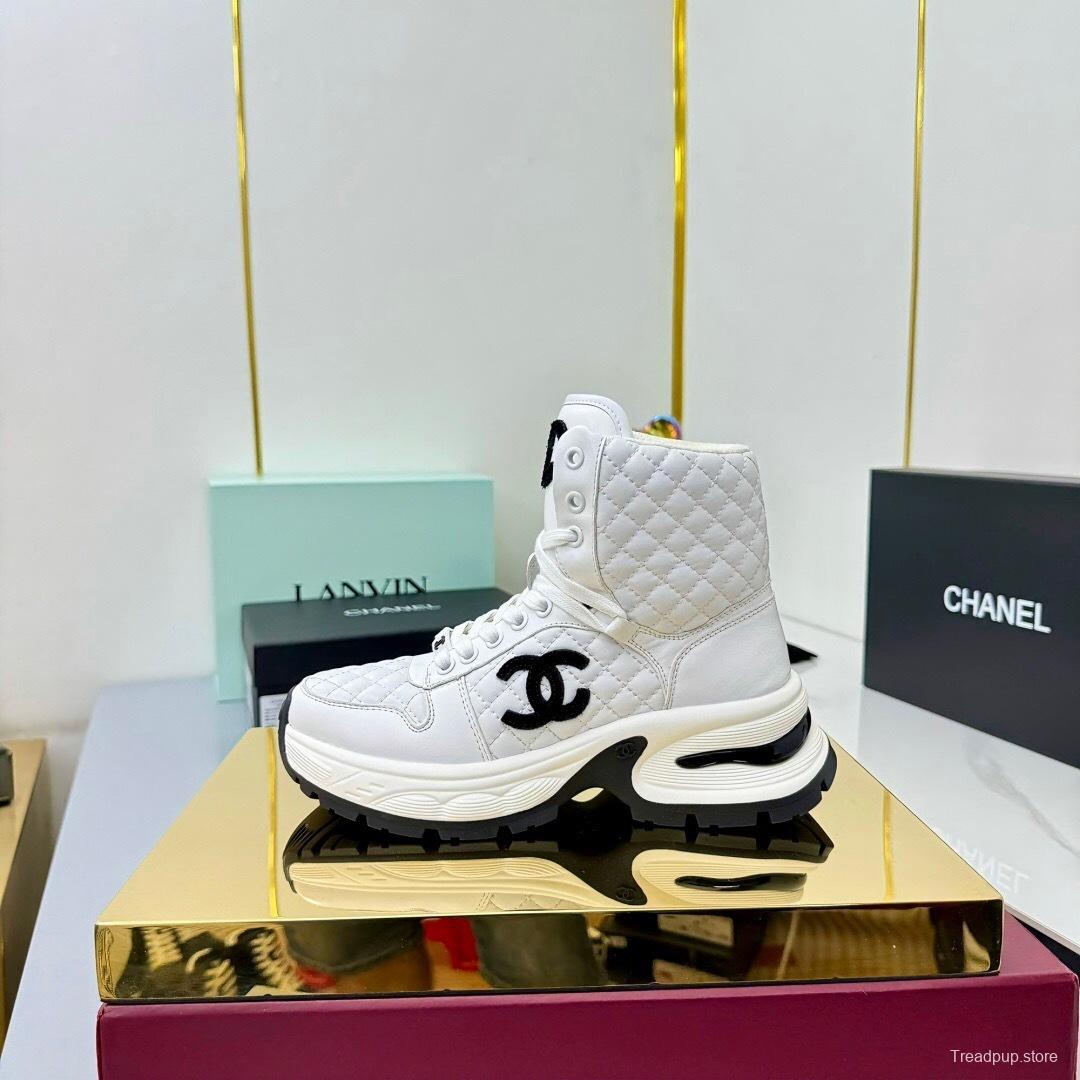 Chanel 2025 SS Short Boots Essential Heavy Duty Autumn Winter Collection - LY00400