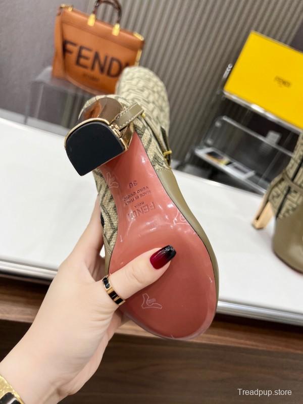 FENDI Delfina Round Toe Boots with FF Buckle - LY00