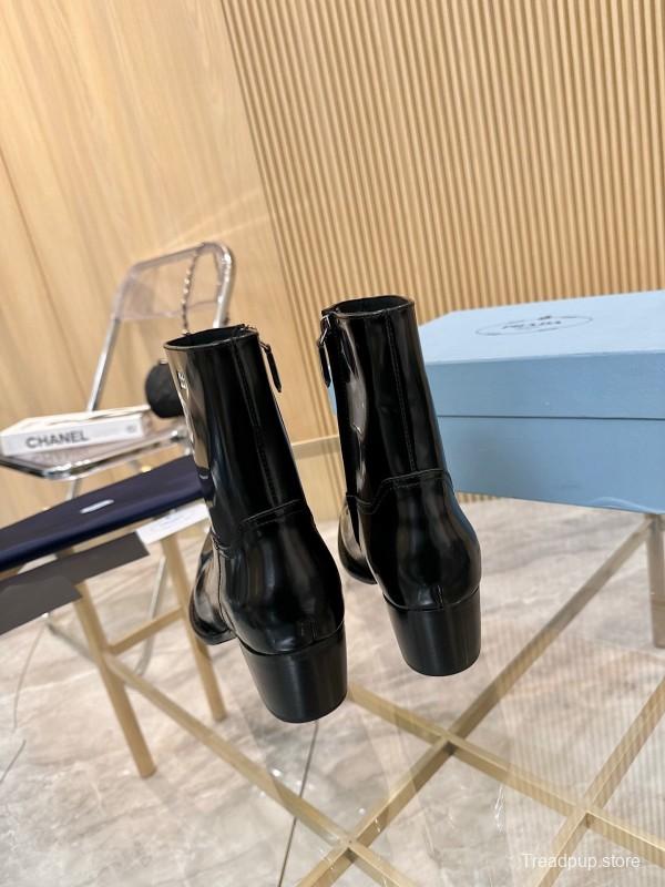 Prada Classic Pointed Toe Boots - L Y00330