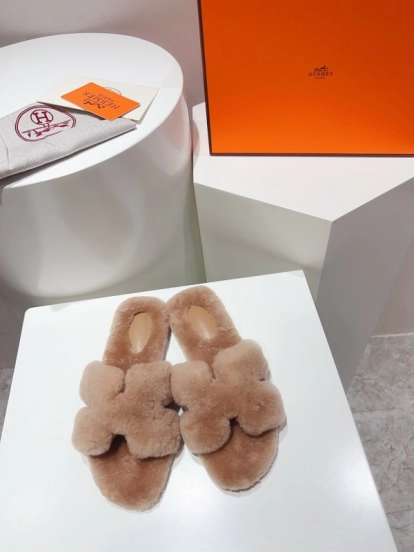 Hermès Teddy Wool H Slippers Flat Sole Fur Slides - LY00240