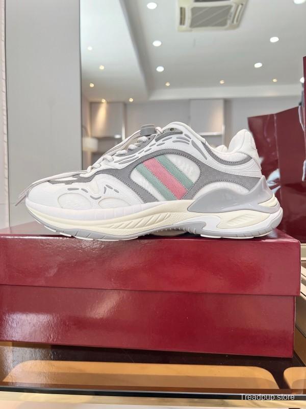 Gucci 2025 SS Collection 2.0 Sneakers with Reflective Stripes and Retro Design - AS00450