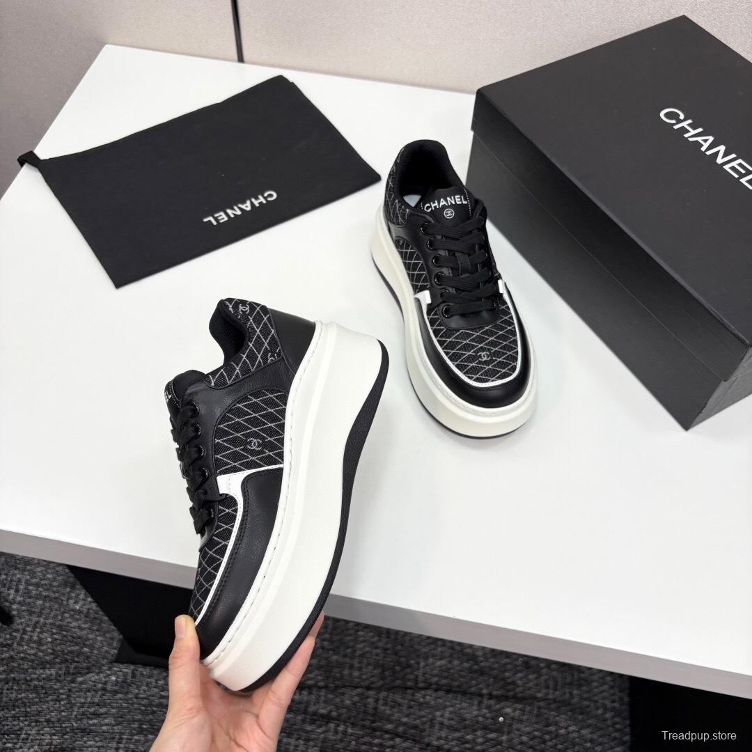 Chanel 2025 SS Panda Casual Sneakers - LY00340