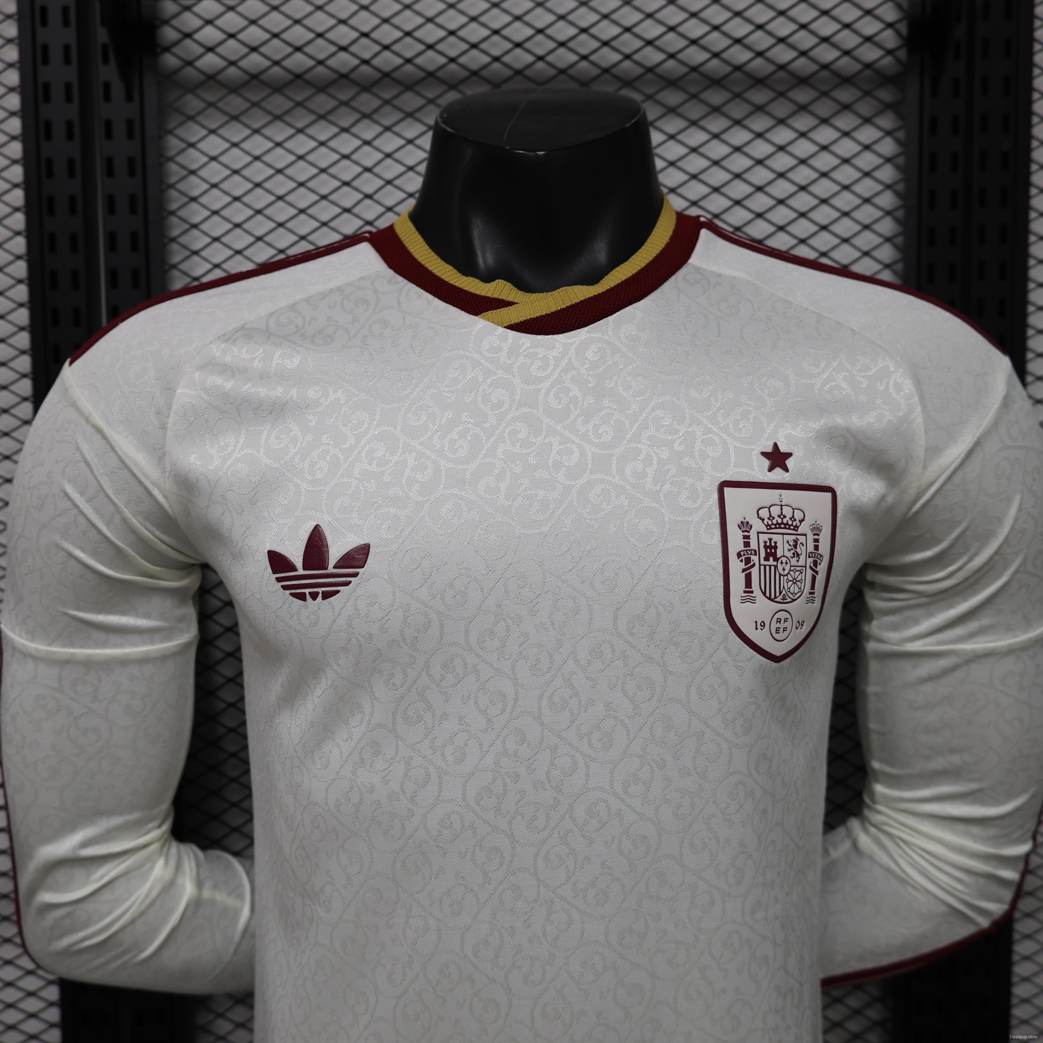 Player Version 26/27 Spain Away  White Long Sleeve Jersey