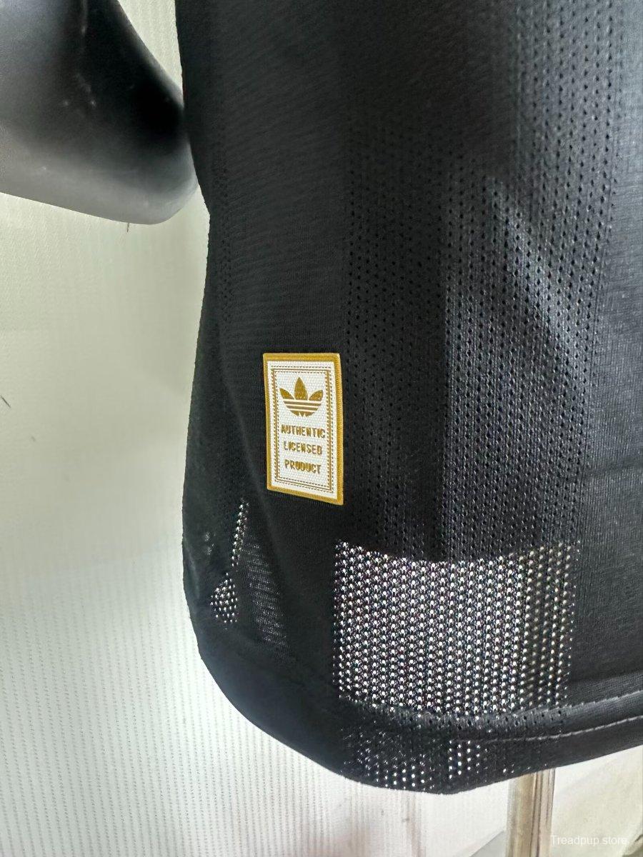 Player Version 25/26 Liverpool Black Goalkeeper Jersey