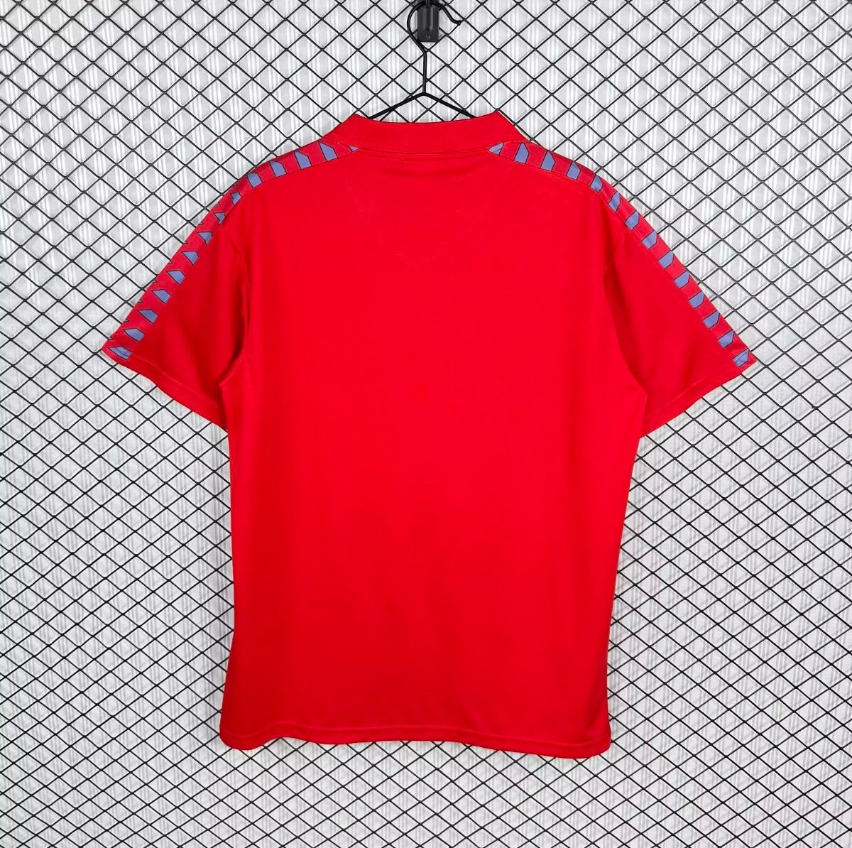 Retro 83/84 Osasuna Home Jersey